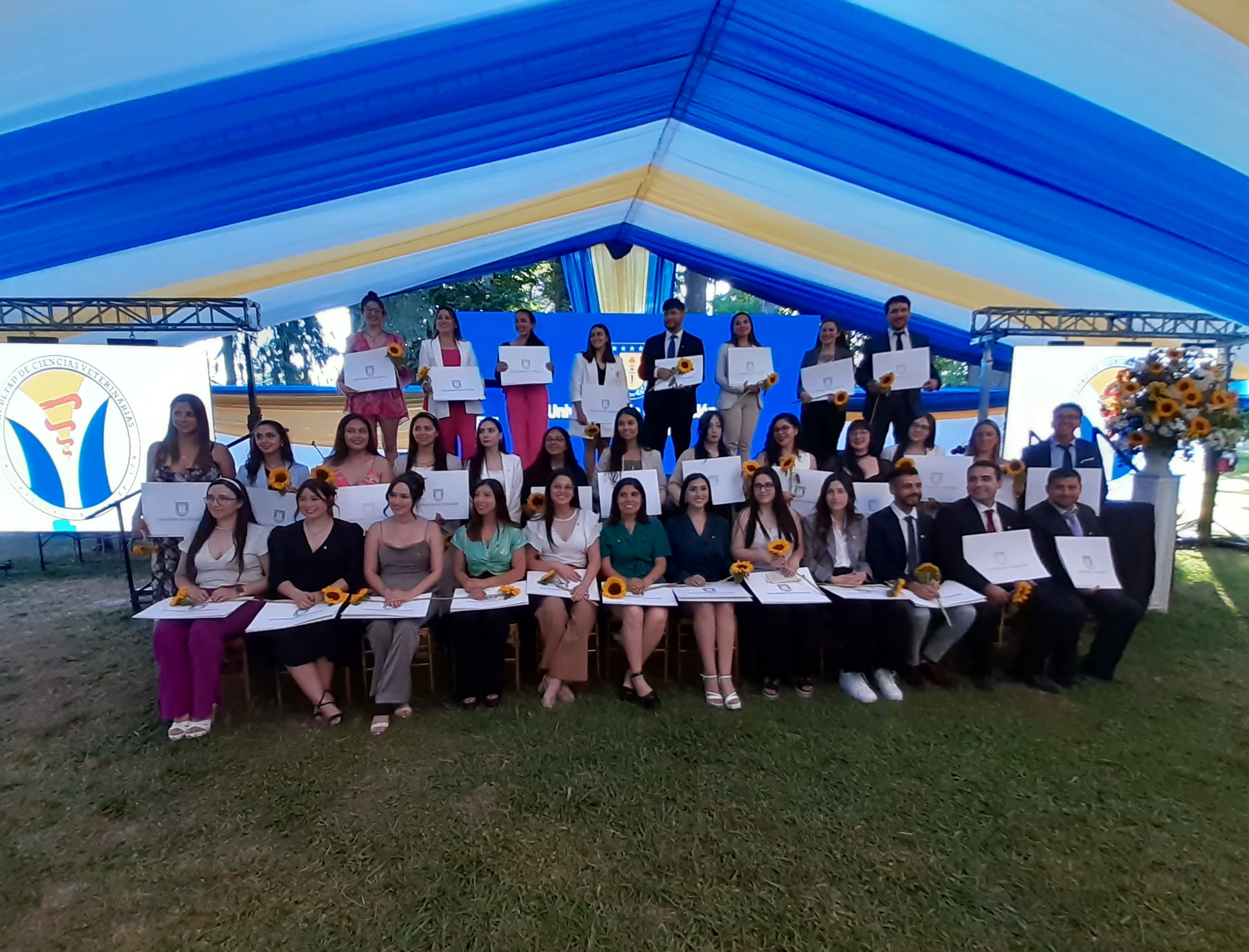 Emotivas Ceremonias De Titulaci N Y Graduaci N En Veterinaria Udec En